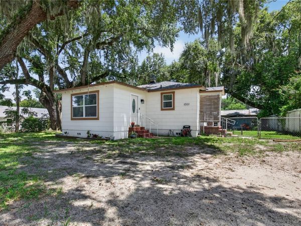 1311 SUMTER STREET , LEESBURG, FL 34748