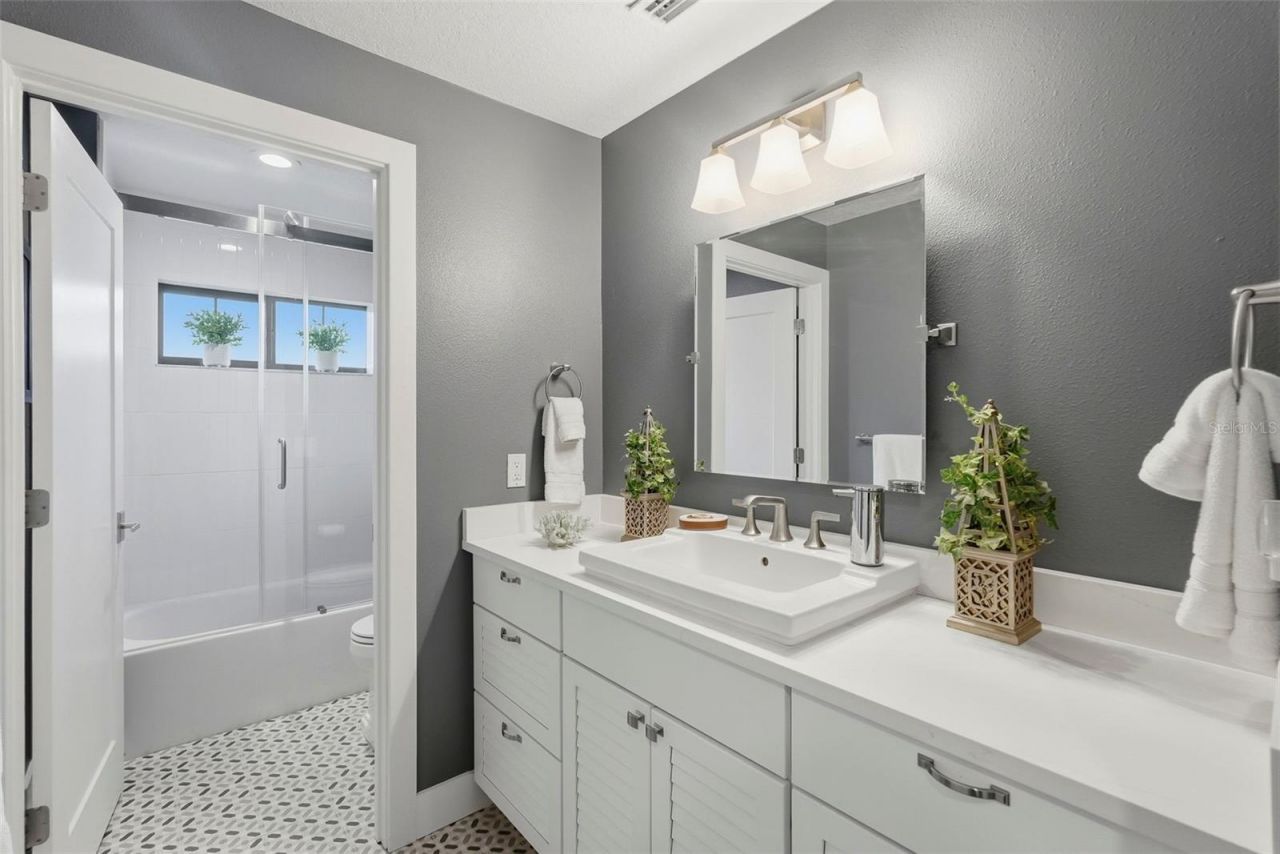 2344 2nd Avenue N, Saint Petersburg, FL 33713 Photo