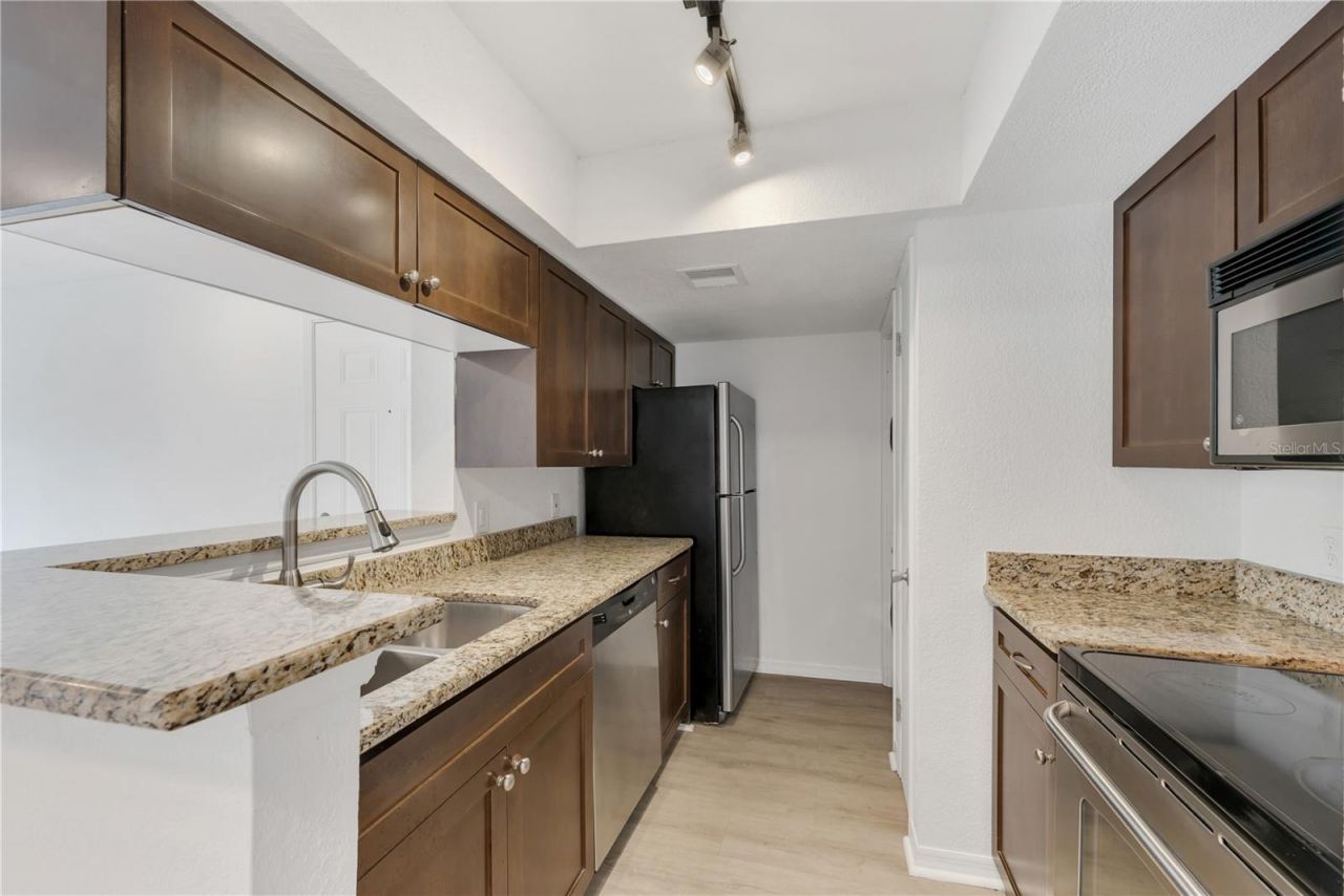 10200 Gandy Boulevard N, Unit 1205, Saint Petersburg, FL 33702 Photo