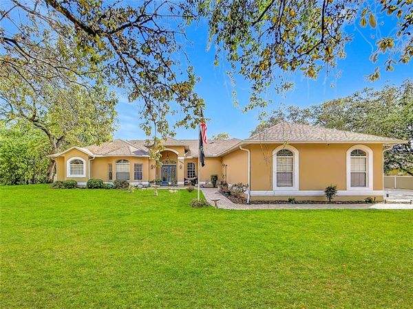10301 FOX SPARROW AVENUE , WEEKI WACHEE, FL 34613
