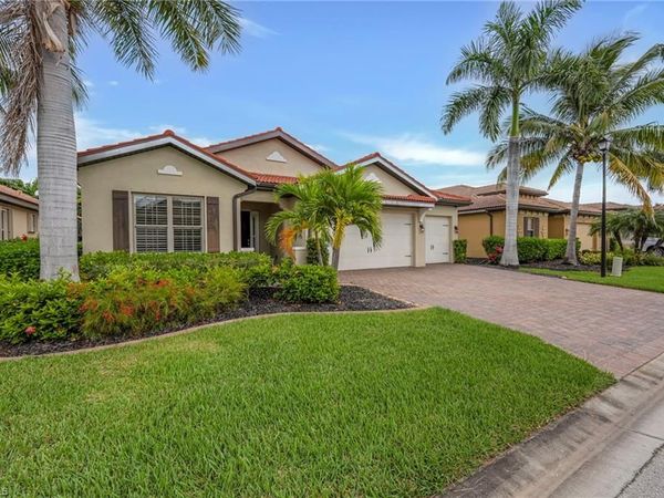 8720 Westwood Oaks PL, FORT MYERS, FL 33908