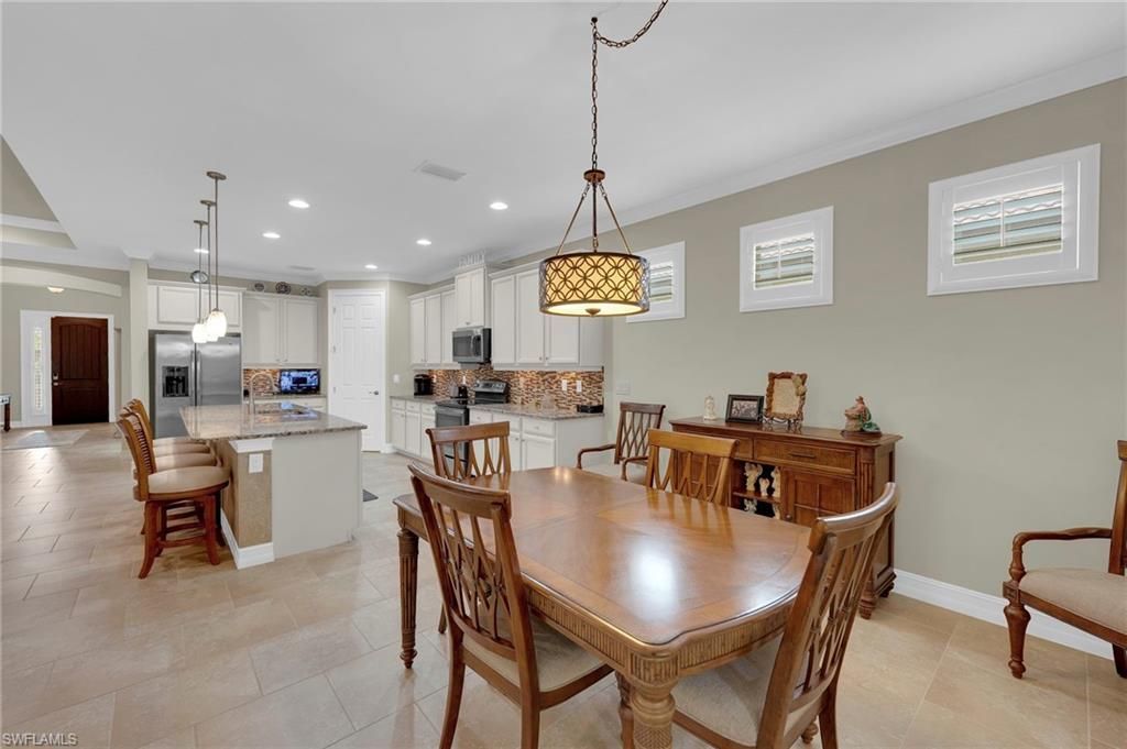 8720 Westwood Oaks Pl, Fort Myers, FL 33908 Photo