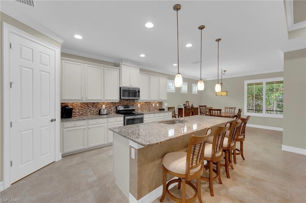 8720 Westwood Oaks Pl, Fort Myers, FL 33908 Photo
