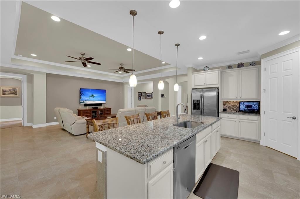 8720 Westwood Oaks Pl, Fort Myers, FL 33908 Photo