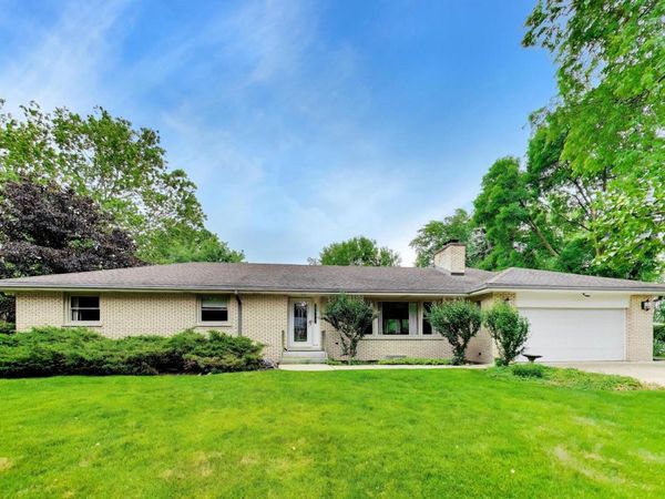 1015 Sherwood Drive , Prospect Heights, IL 60070