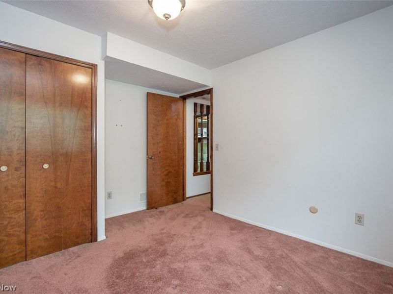 5837 Wickfield Drive, Parma Heights, OH 44130 Photo 22