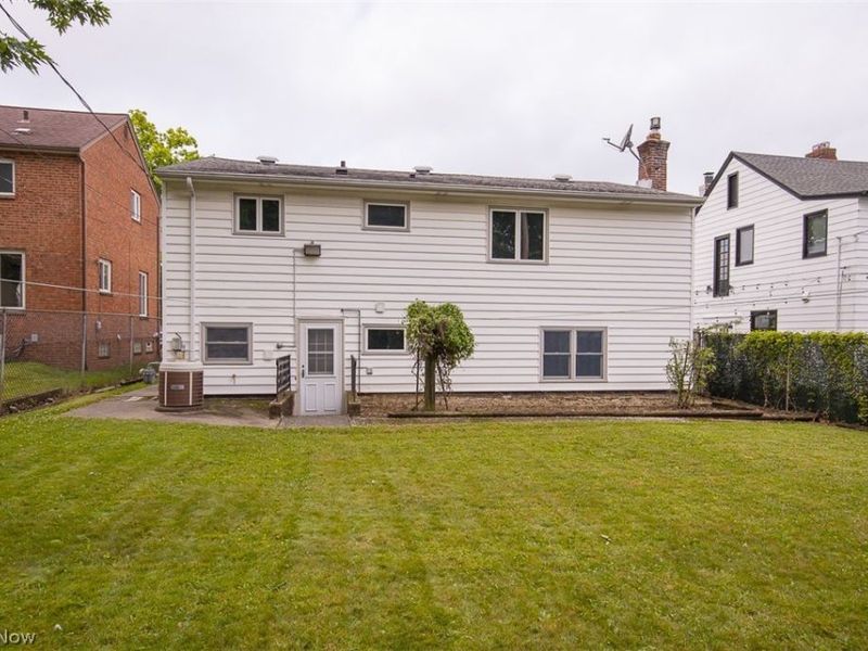 5837 Wickfield Drive, Parma Heights, OH 44130 Photo 32
