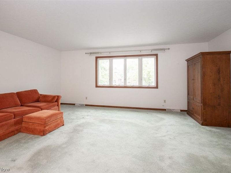 5837 Wickfield Drive, Parma Heights, OH 44130 Photo 6