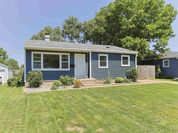 1915 Altgeld Street, South Bend, IN 46614