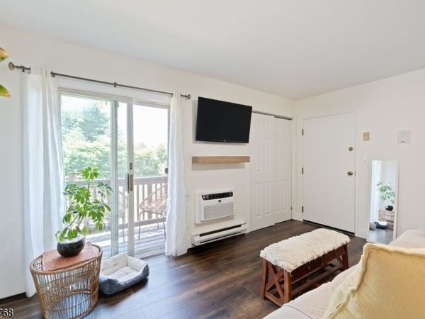 114 Federal Hill Rd, Pompton Lakes, NJ 07442