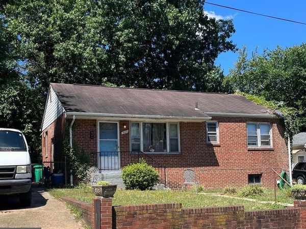 5004 59TH AVENUE , HYATTSVILLE, MD 20781