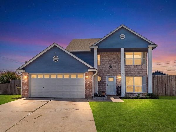 622 Mission Hills Drive, Arlington, TX 76018