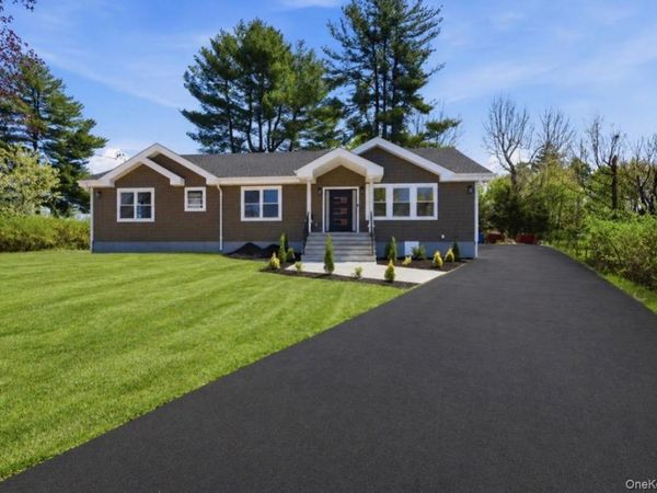 2800 Sarles Drive , Yorktown Heights, NY 10598