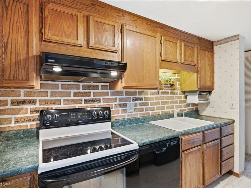 163 Oakhurst Drive , Munroe Falls, OH 44262 Photo 17
