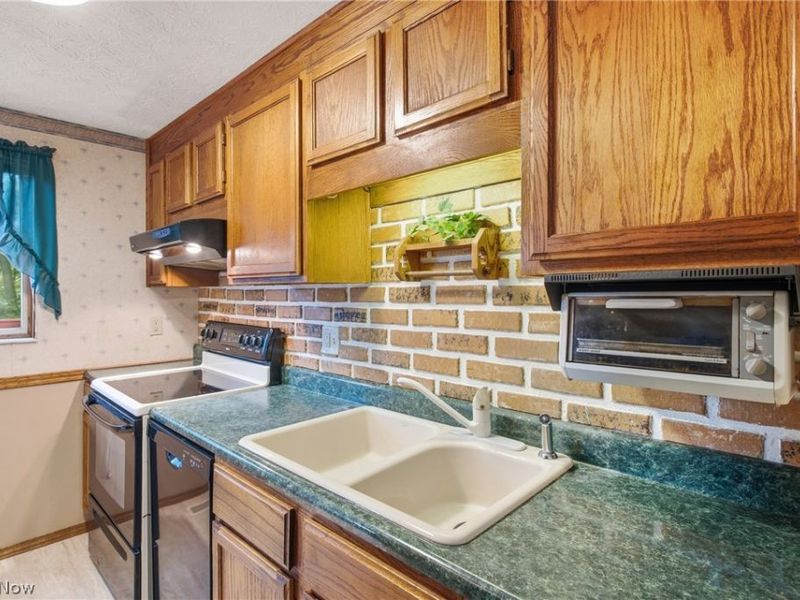 163 Oakhurst Drive , Munroe Falls, OH 44262 Photo 18