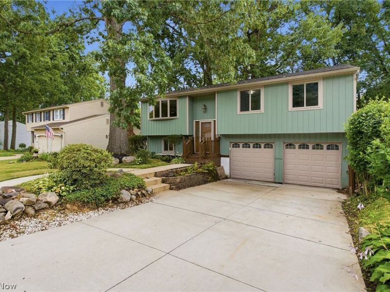 163 Oakhurst Drive , Munroe Falls, OH 44262 Photo 3