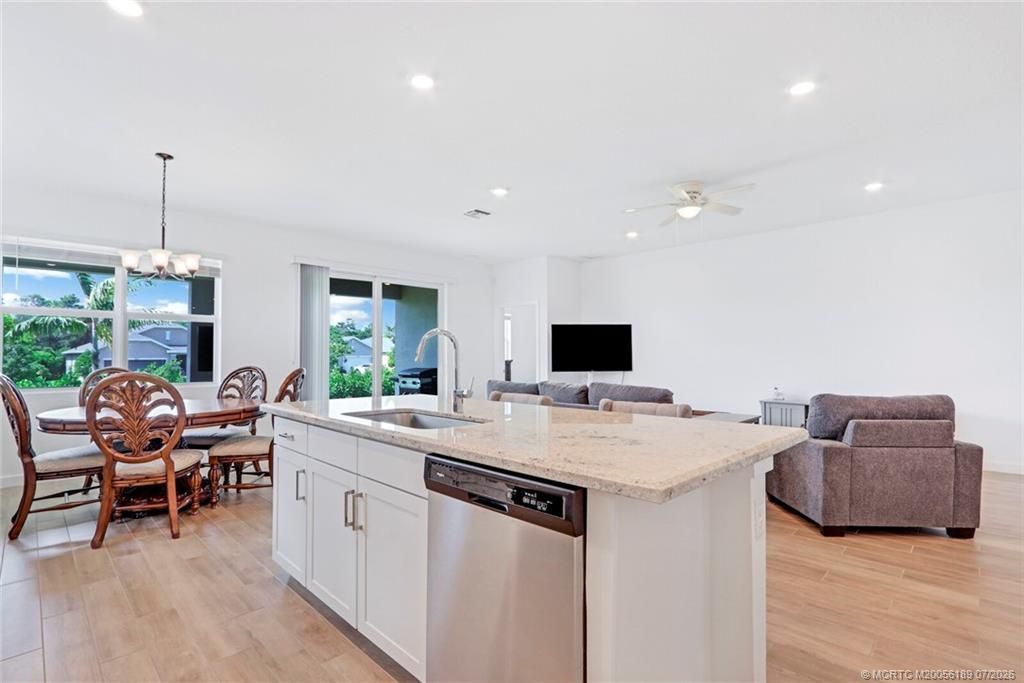 1630 NE Skyhigh Terrace, Jensen Beach, FL 34957 Photo