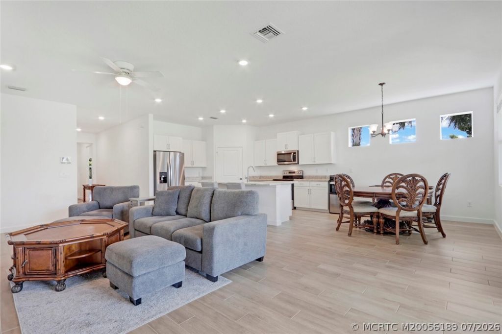 1630 NE Skyhigh Terrace, Jensen Beach, FL 34957 Photo