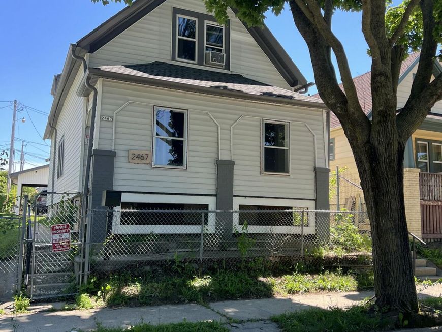 Main Photo