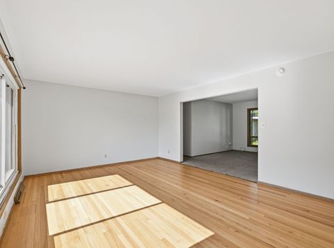 Main Photo