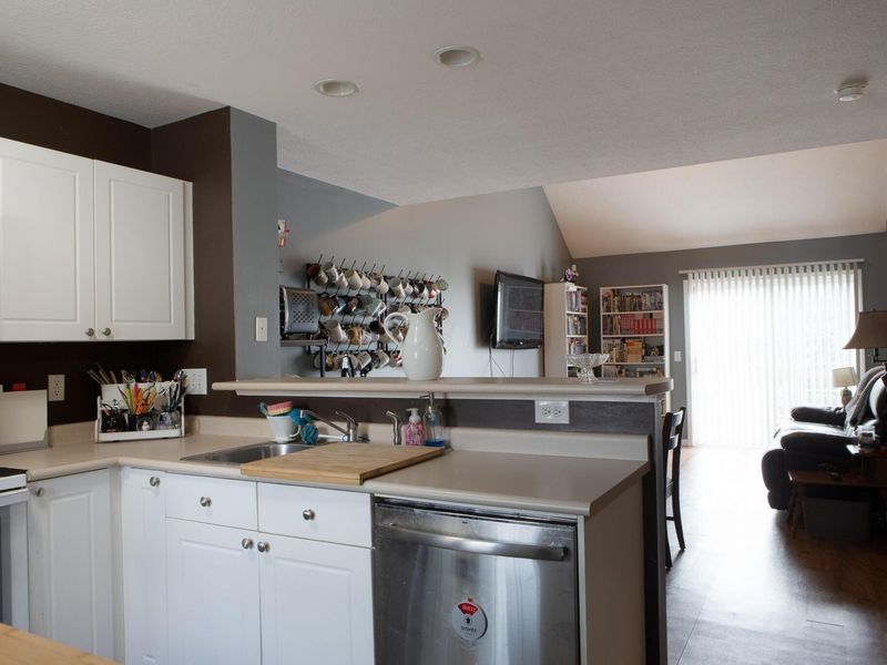 211 Bollingen, Blacklick, OH 43004 Photo 2