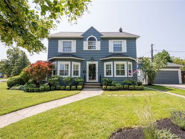 8 North Drive, Buffalo, NY 14216