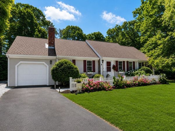 36 Helmsman Dr, Yarmouth, MA 02632