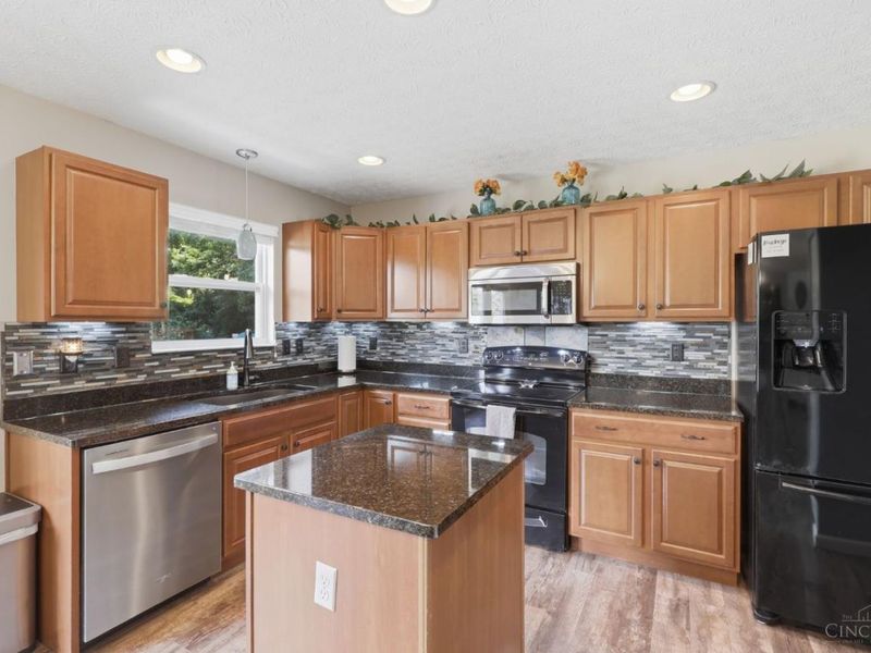 5028 Jessica Suzanne Drive, Morrow, OH 45152 Photo 13