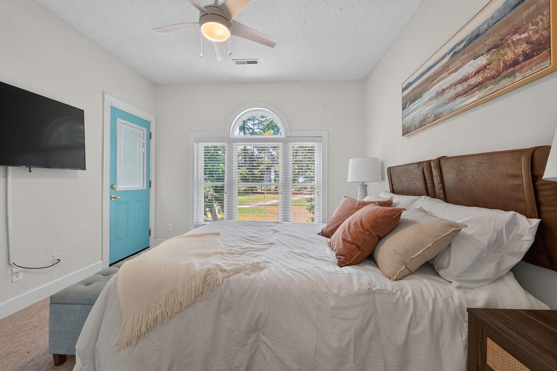 690 Riverwalk Dr. Photo 20