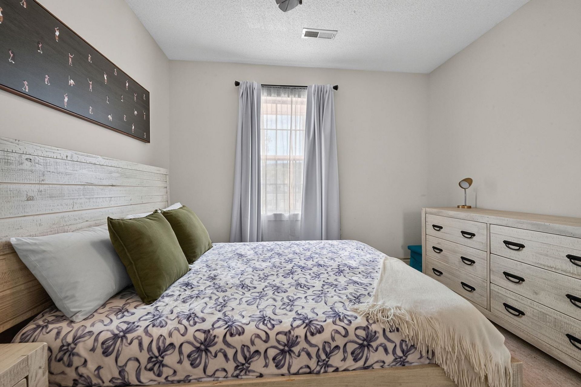 690 Riverwalk Dr. Photo 25