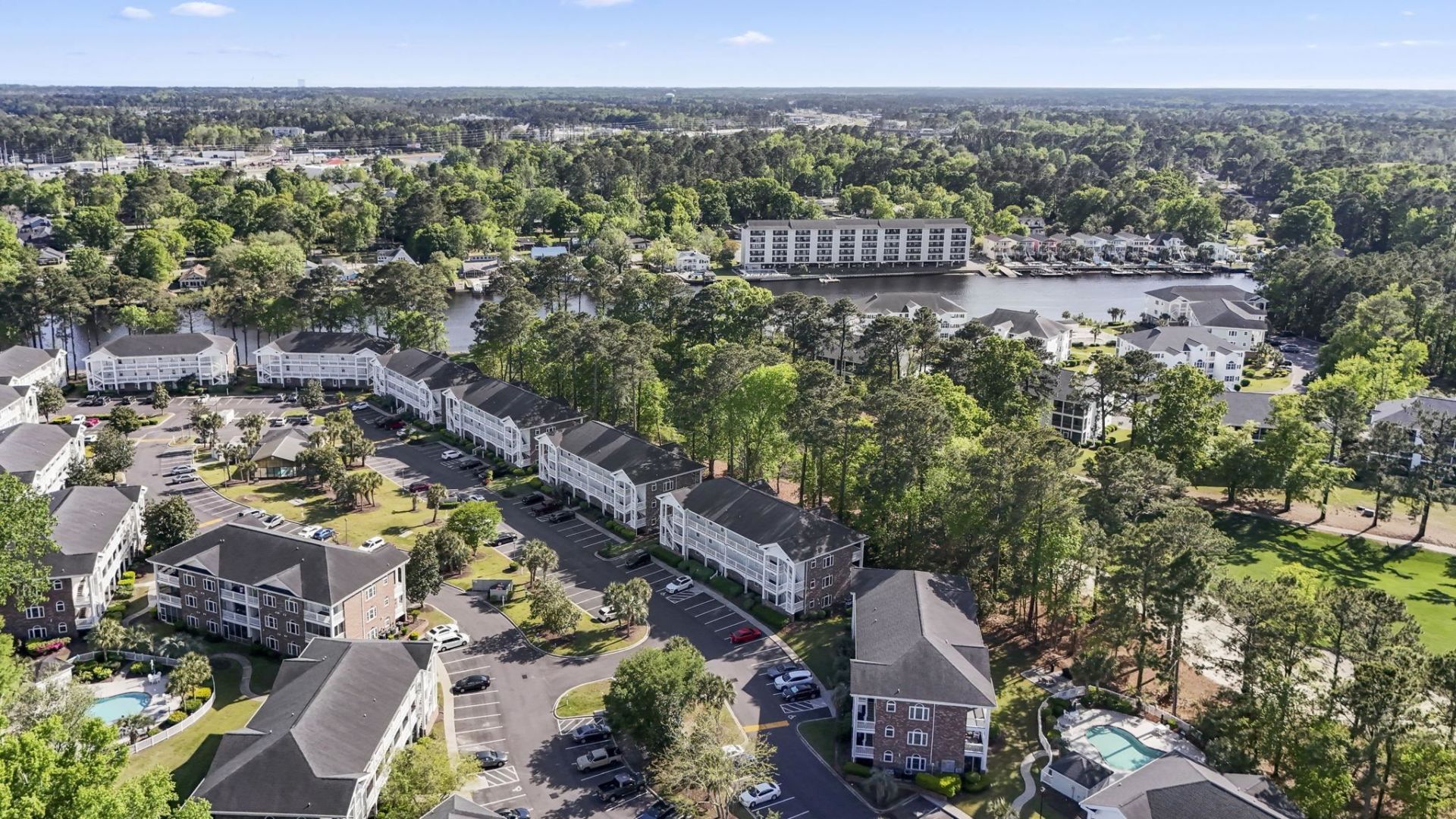 690 Riverwalk Dr. Photo 42