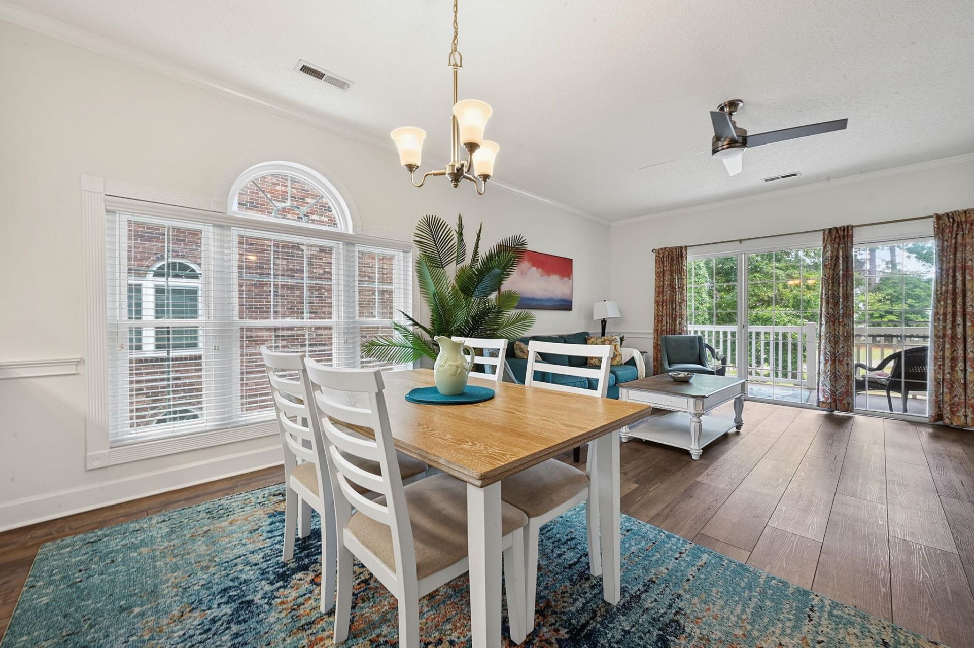 690 Riverwalk Dr. Photo 8