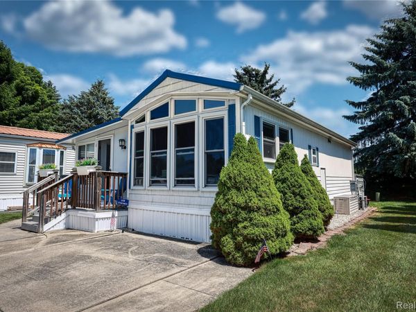 5211 Ben Franklin Drive, Lexington Village, Mi 48450