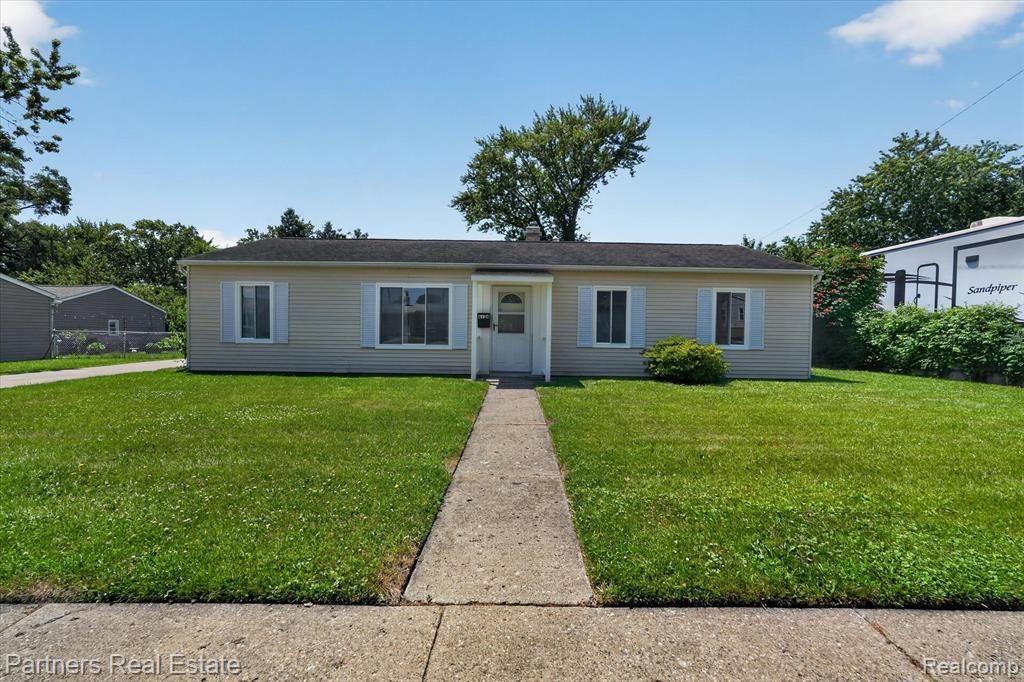 6134 Stephen, Green Oak Township, MI 48116 Main Photo