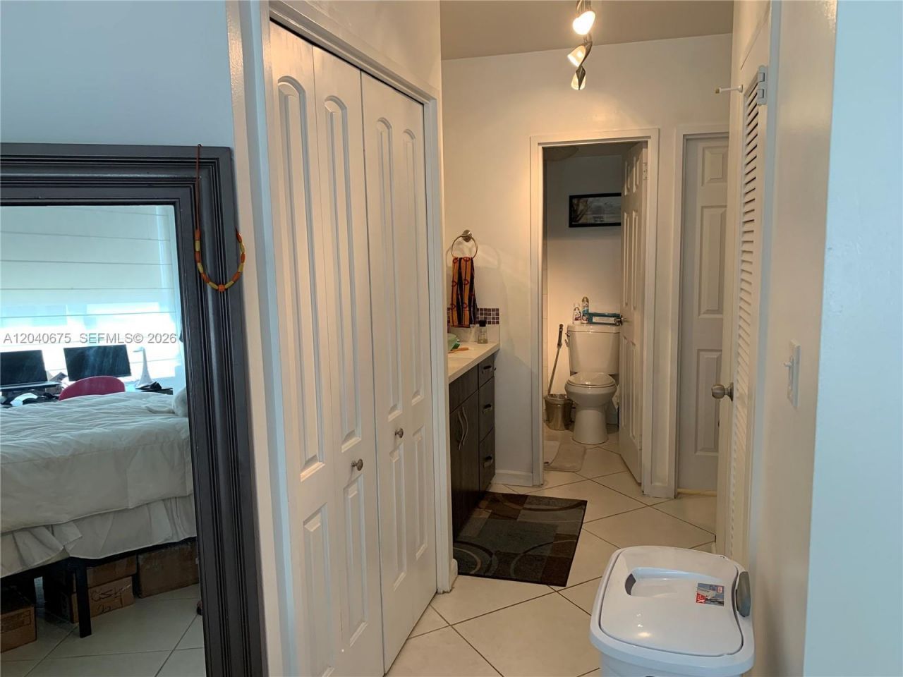 5700 Collins Ave , Unit 12N, Miami Beach, FL 33140 Photo