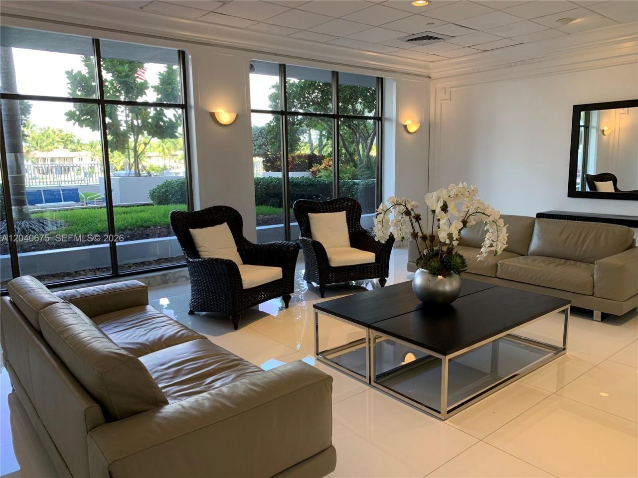 5700 Collins Ave , Unit 12N, Miami Beach, FL 33140 Photo