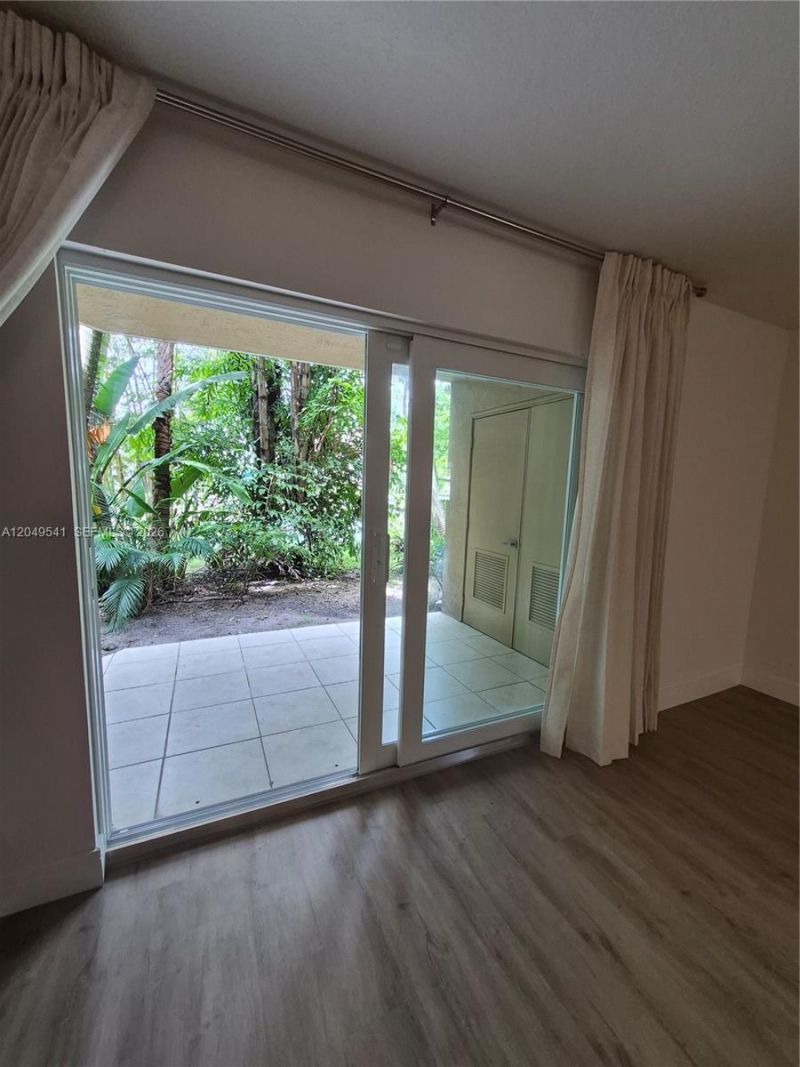 771 N Pine Island Rd , Unit 106, Plantation, FL 33324 Photo