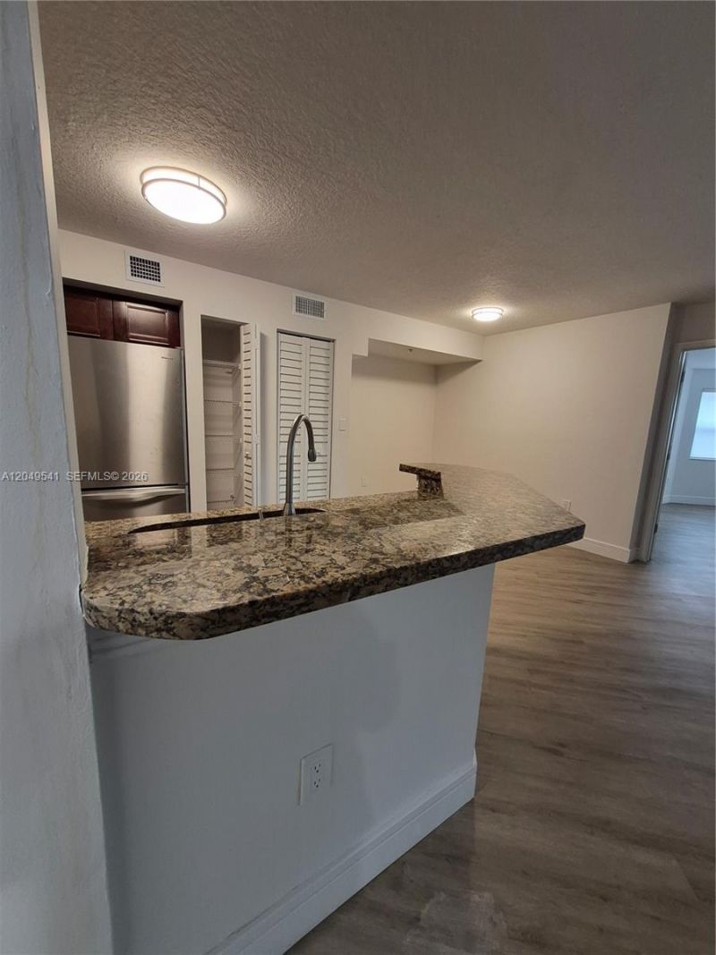 771 N Pine Island Rd , Unit 106, Plantation, FL 33324 Photo