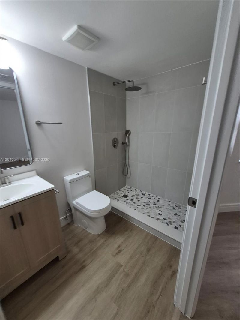771 N Pine Island Rd , Unit 106, Plantation, FL 33324 Photo