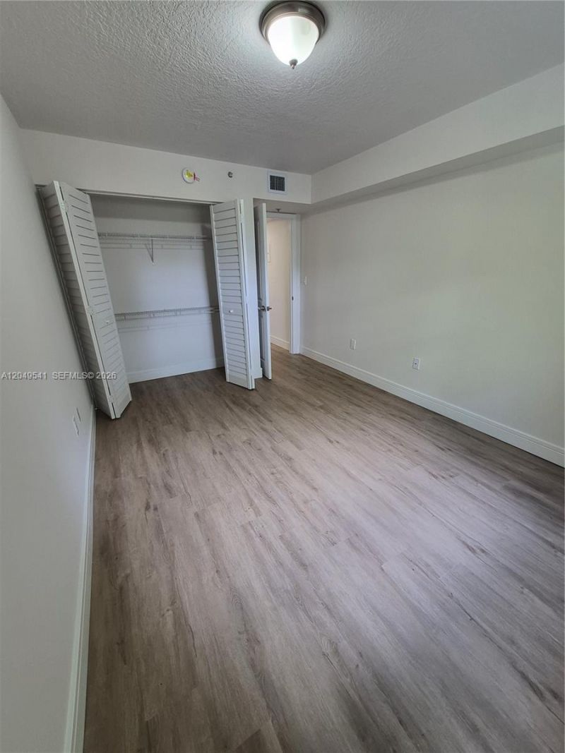 771 N Pine Island Rd , Unit 106, Plantation, FL 33324 Photo