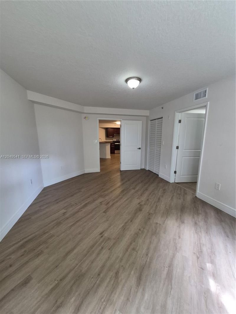 771 N Pine Island Rd , Unit 106, Plantation, FL 33324 Photo