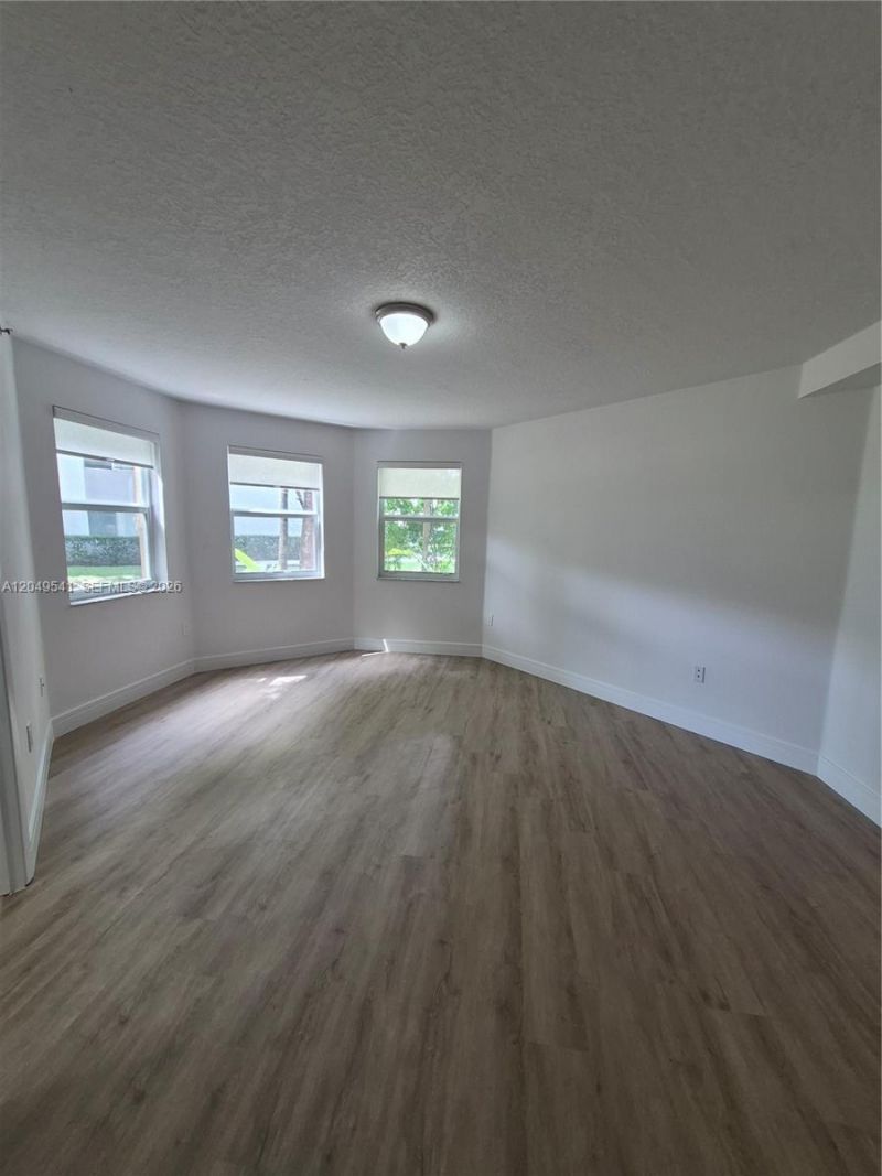 771 N Pine Island Rd , Unit 106, Plantation, FL 33324 Photo