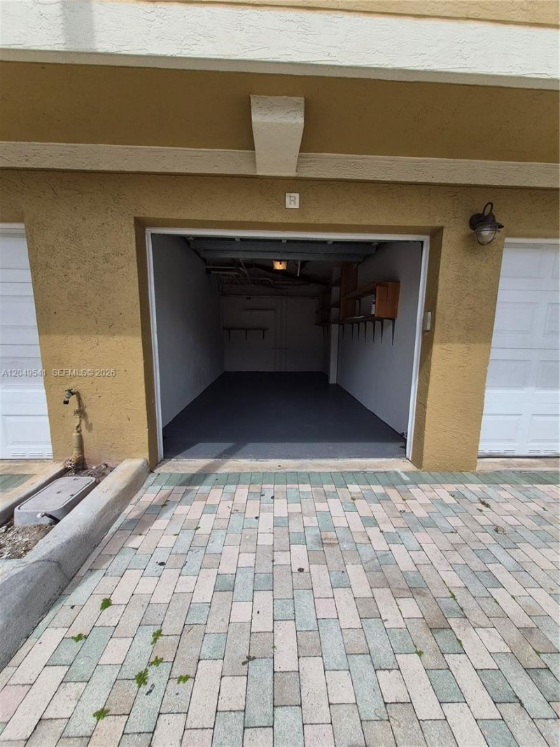 771 N Pine Island Rd , Unit 106, Plantation, FL 33324 Photo