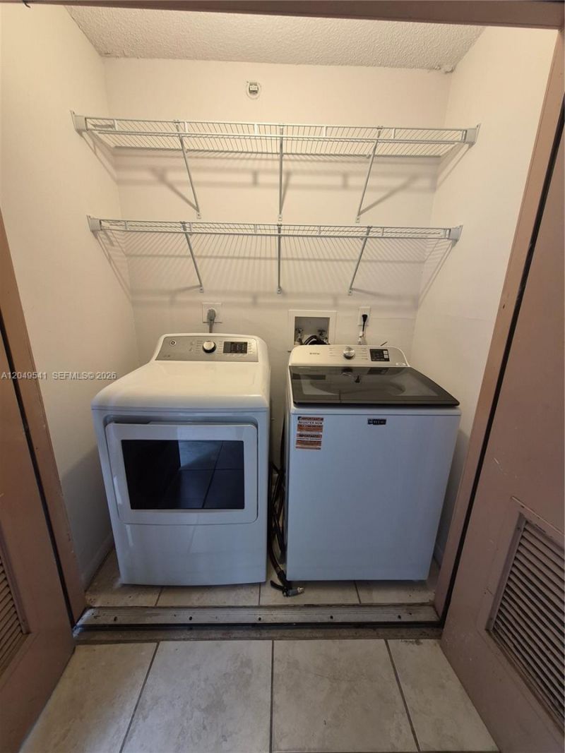 771 N Pine Island Rd , Unit 106, Plantation, FL 33324 Photo