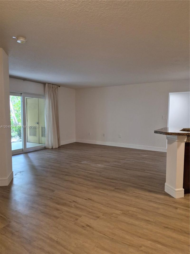 771 N Pine Island Rd , Unit 106, Plantation, FL 33324 Photo