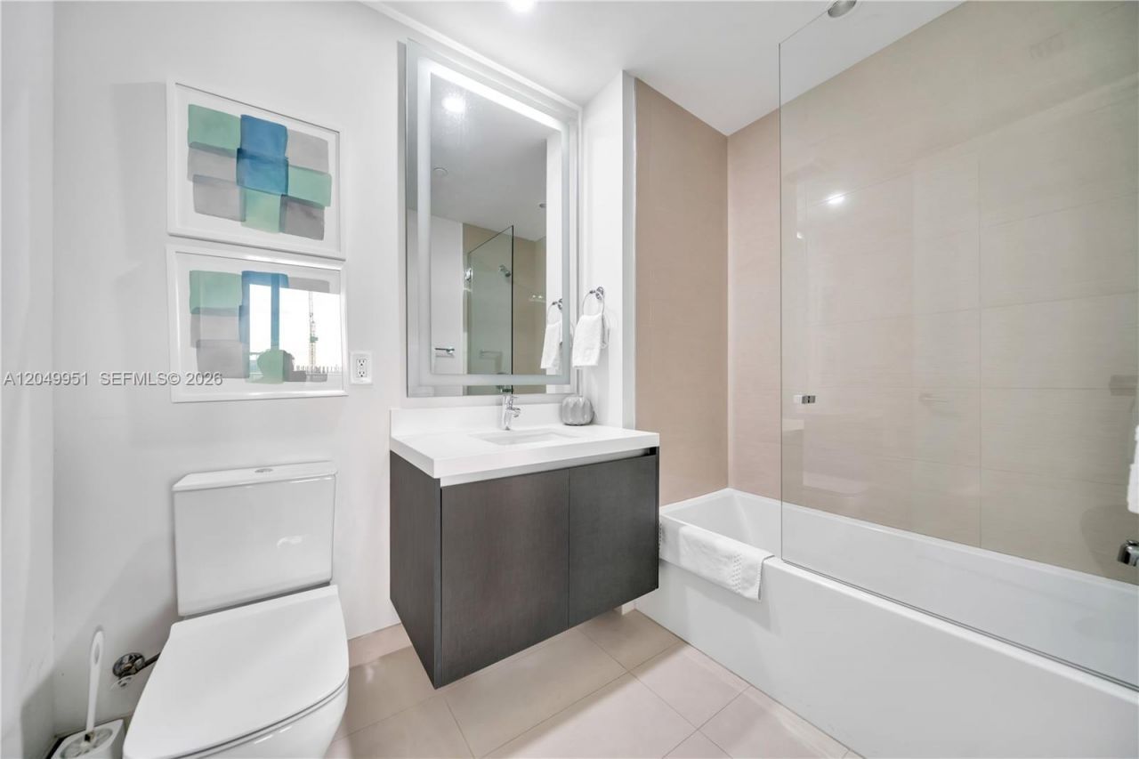 851 NE 1st Avenue, Unit Penthouse, Miami, FL 33132 Photo