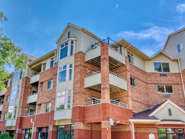 301 Harbour Town Drive, Unit 322, Madison, WI 53717