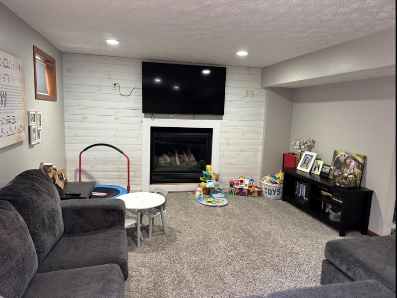 3875 Pinewood Avenue, Springfield, OH 45502 Photo 26
