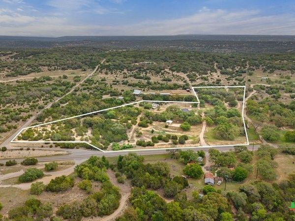 3657 Ranch Road 3232 , Johnson City, TX 78636