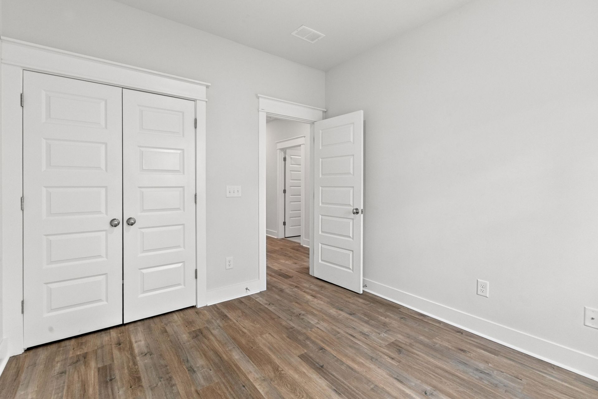 804 Kings Oak Court Photo 26